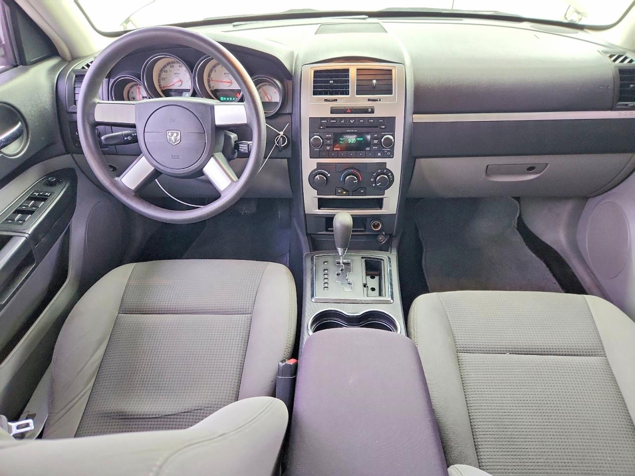 2009 DODGE CHARGER SXT photo 8