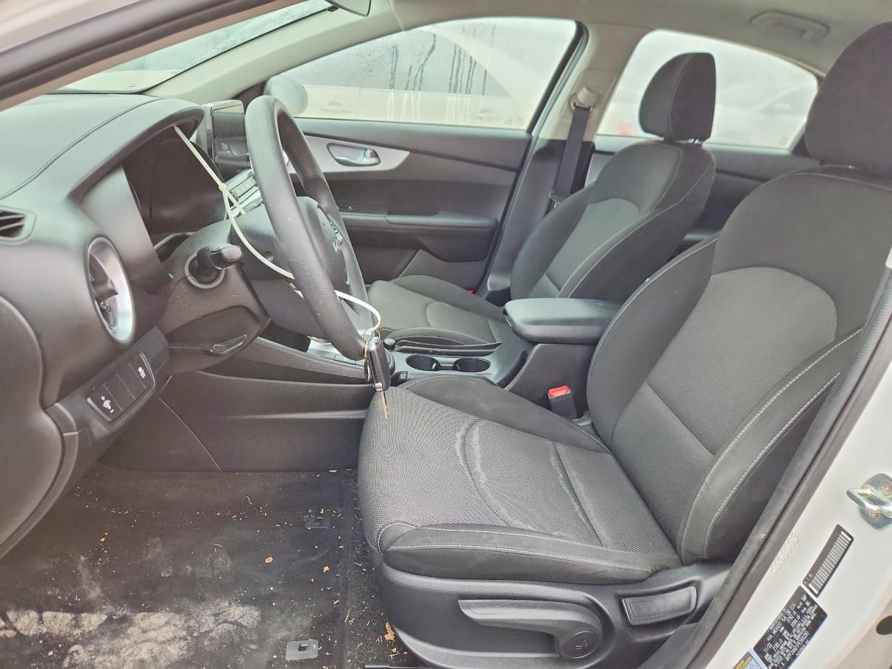 2023 KIA FORTE LXS photo 7
