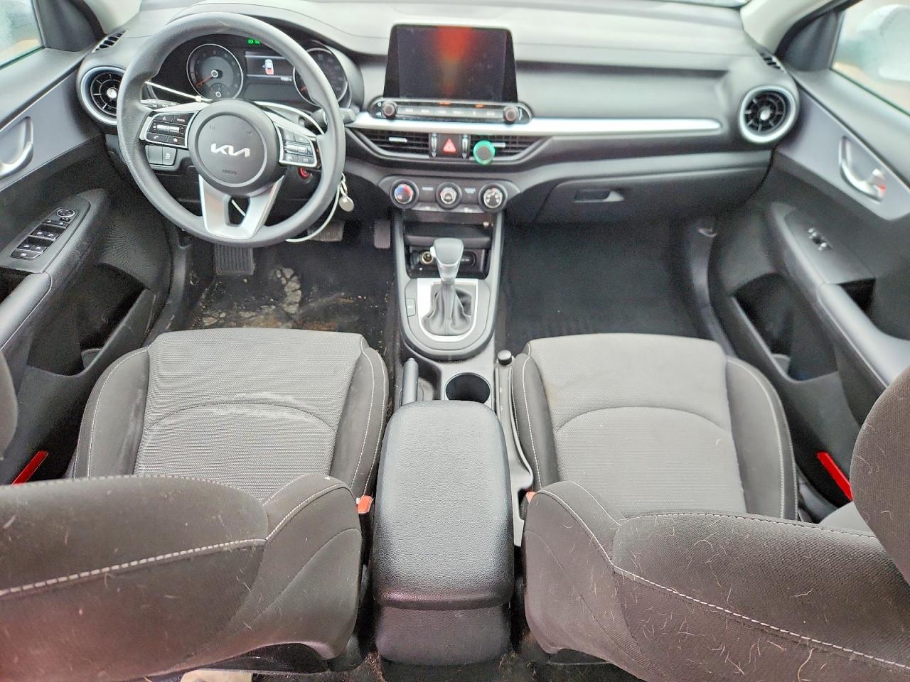 2023 KIA FORTE LXS photo 8
