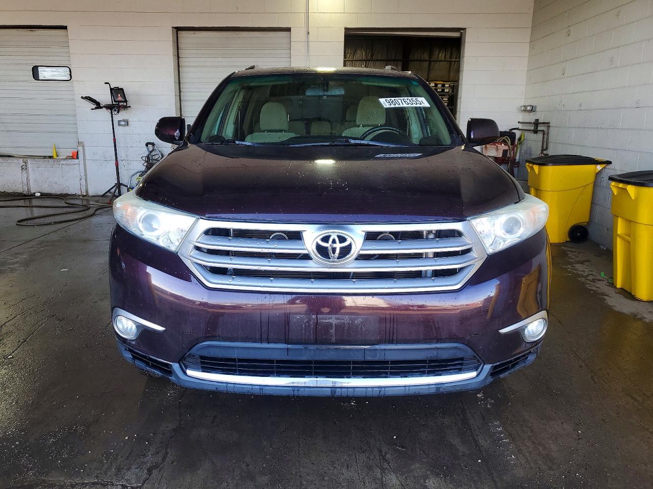 2011 TOYOTA HIGHLANDER BASE photo 5