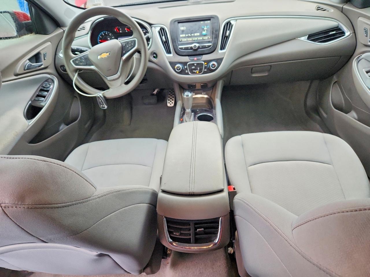 2016 CHEVROLET MALIBU LT photo 8