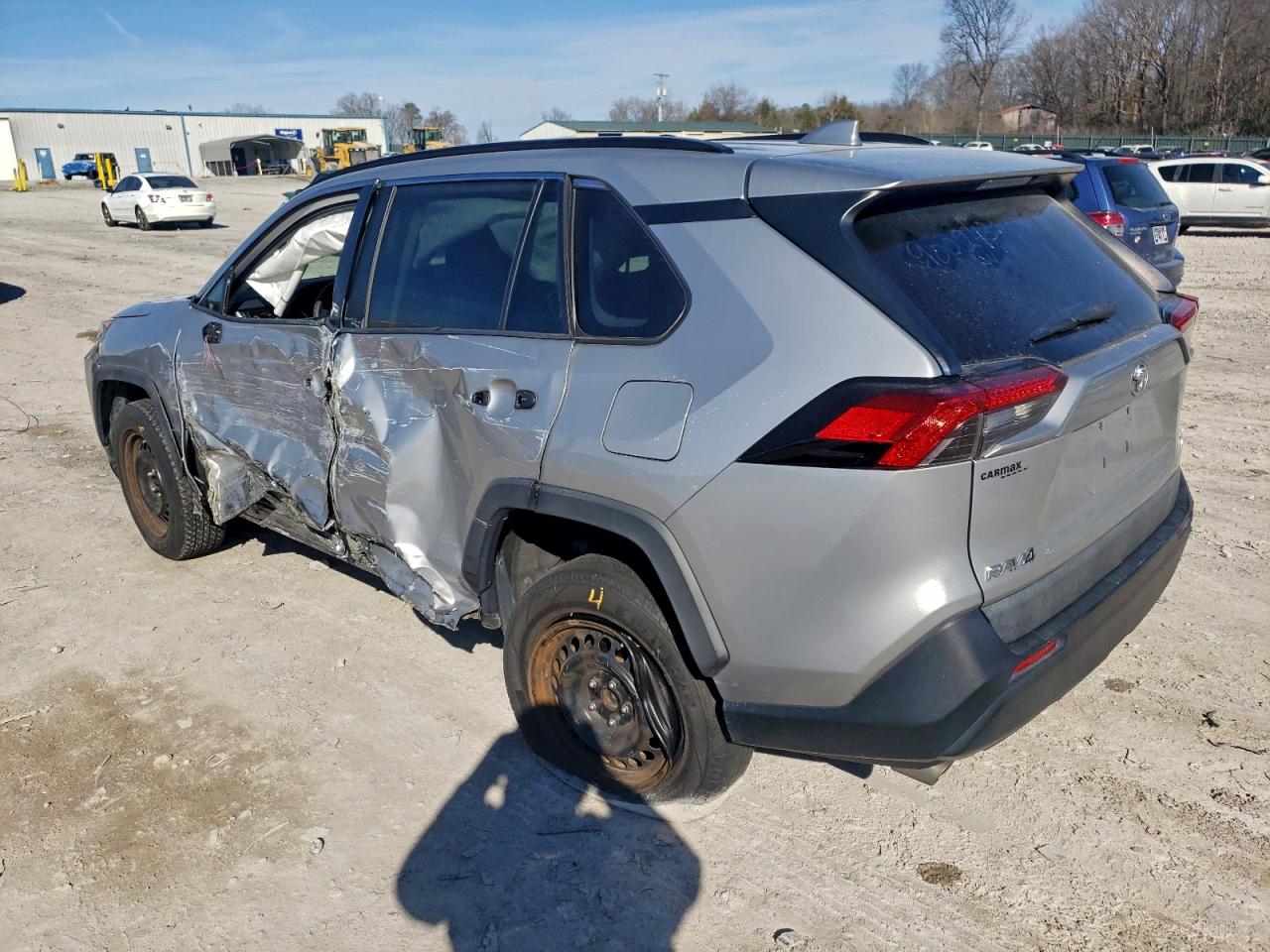 2019 TOYOTA RAV4 LE photo 2