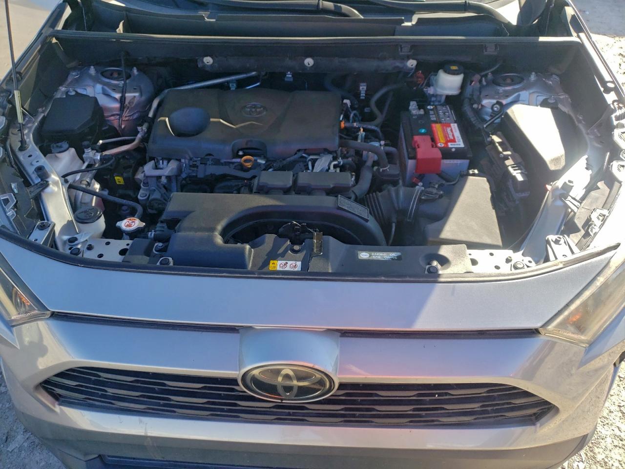 2019 TOYOTA RAV4 LE photo 12