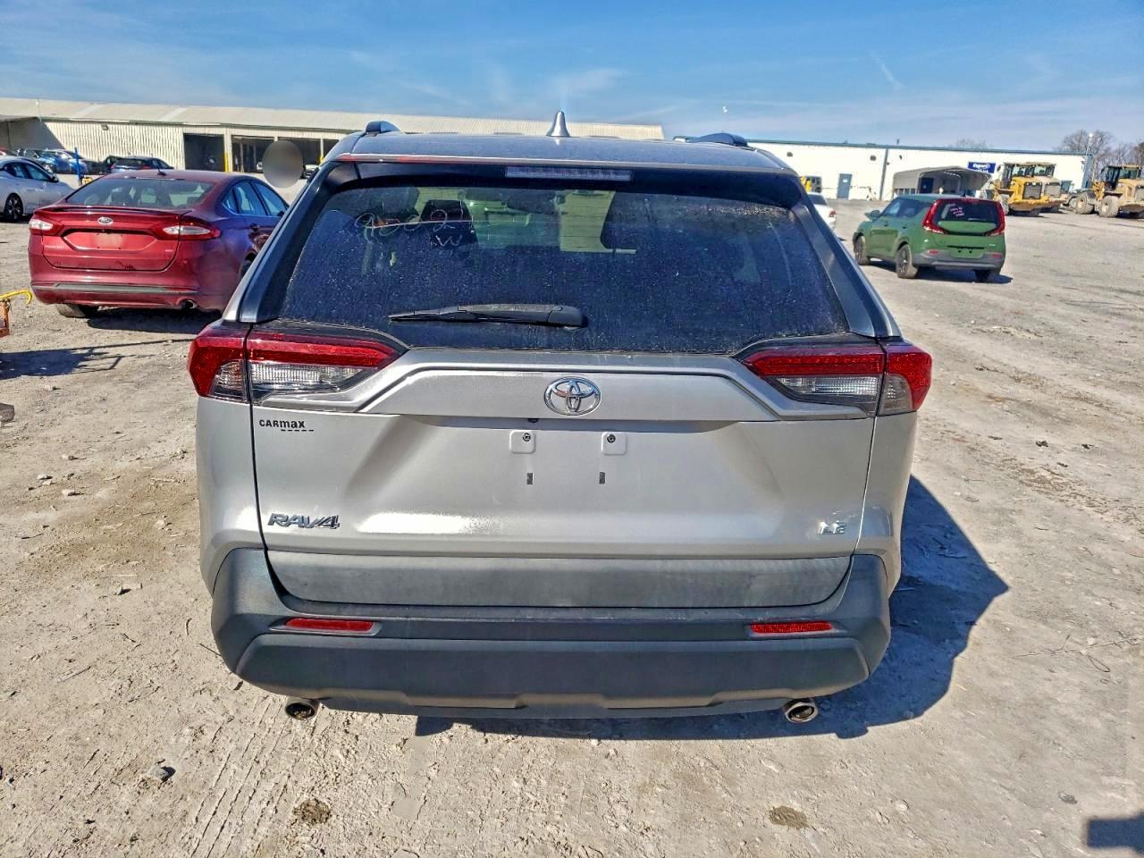 2019 TOYOTA RAV4 LE photo 6