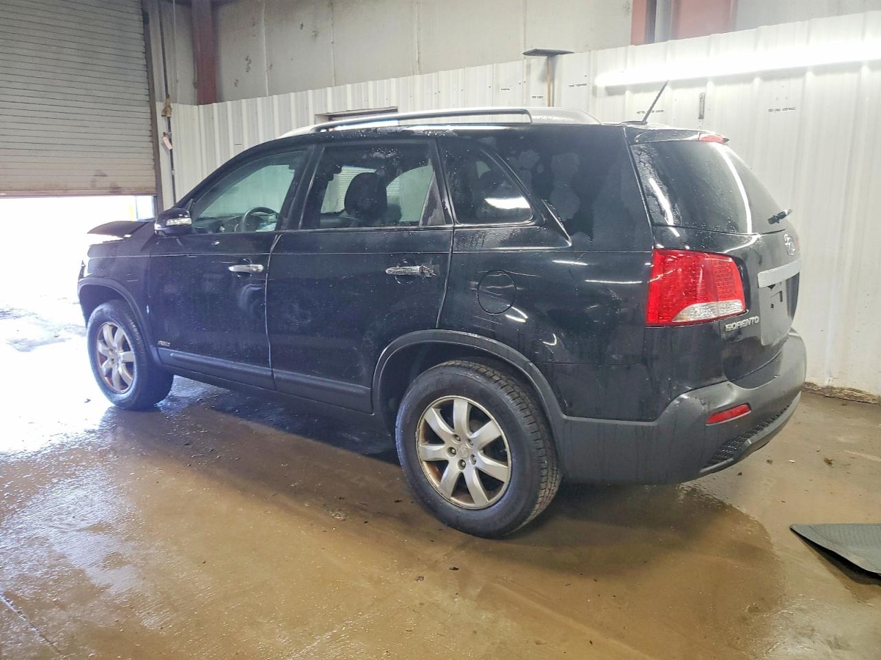2011 KIA SORENTO LX photo 3