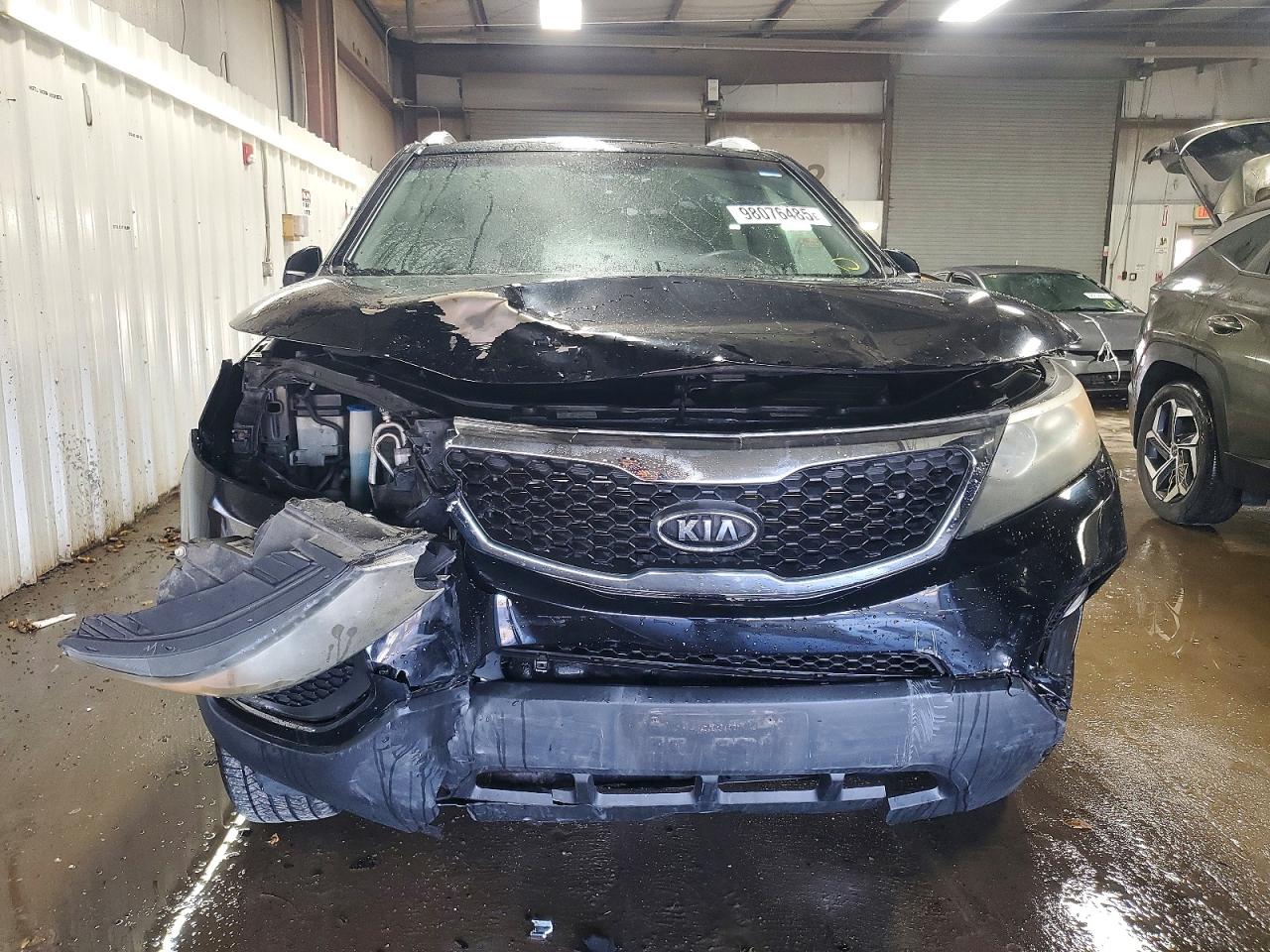 2011 KIA SORENTO LX photo 9