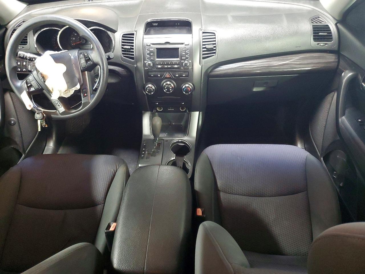 2011 KIA SORENTO LX photo 15