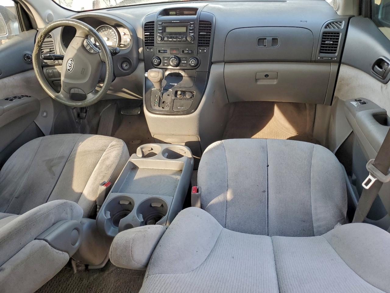 2006 KIA SEDONA EX photo 8