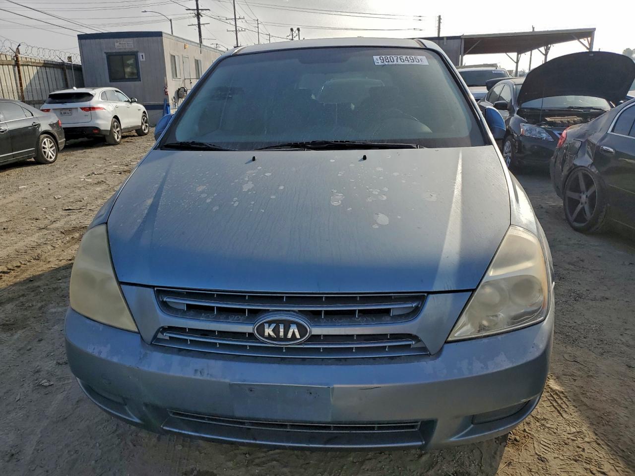 2006 KIA SEDONA EX photo 5