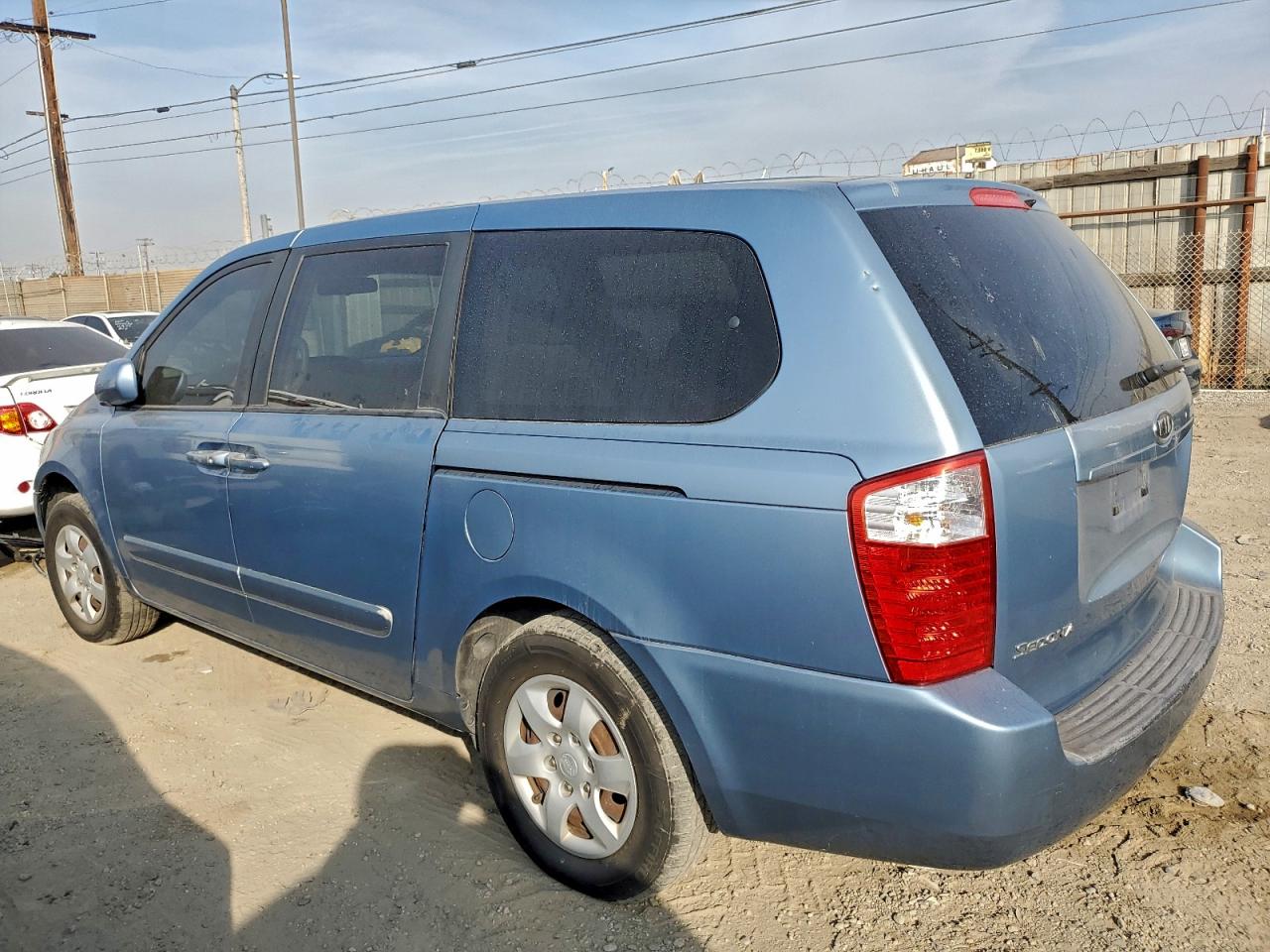 2006 KIA SEDONA EX photo 2