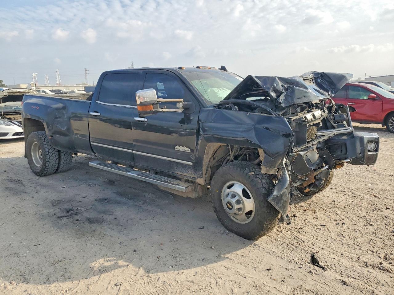 2019 CHEVROLET SILVERADO K3500 HIGH COUNTRY photo 4