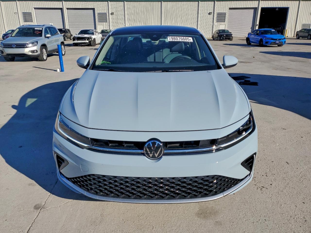 2025 VOLKSWAGEN JETTA SE photo 5