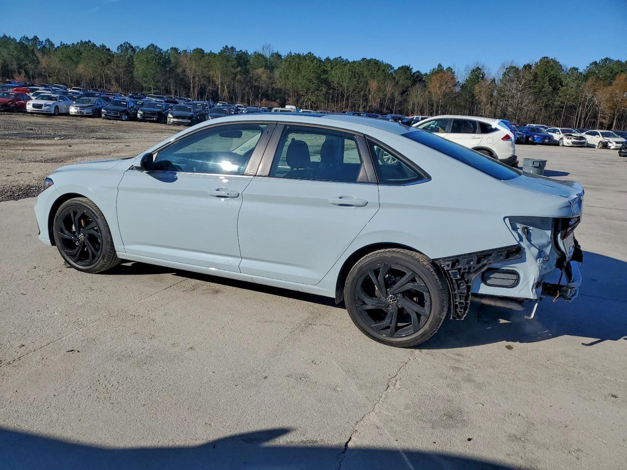 2025 VOLKSWAGEN JETTA SE photo 2