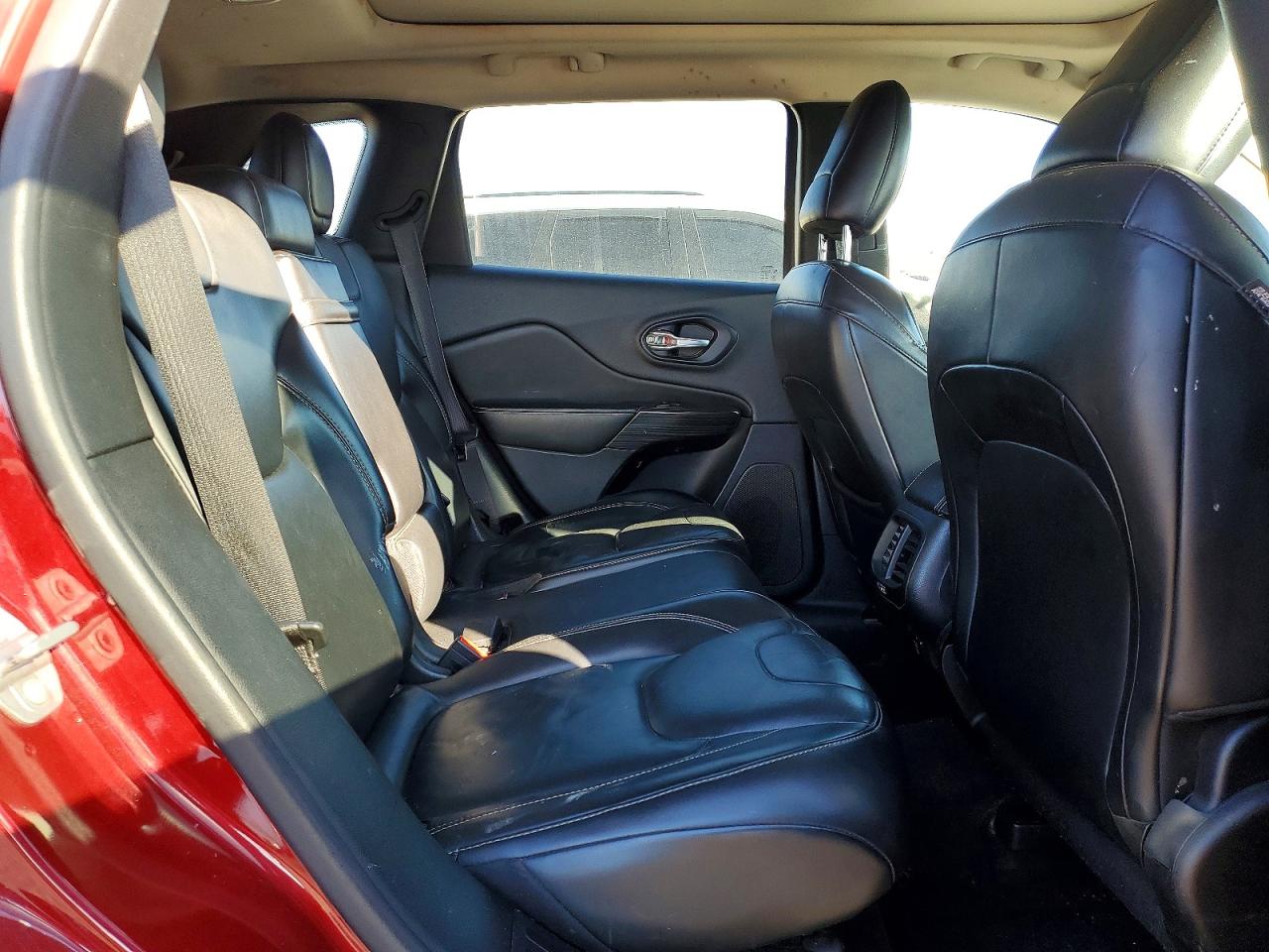 2016 JEEP CHEROKEE LIMITED photo 11