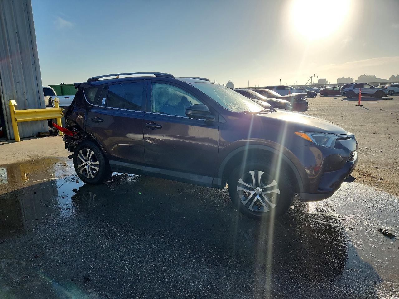 2018 TOYOTA RAV4 LE photo 4