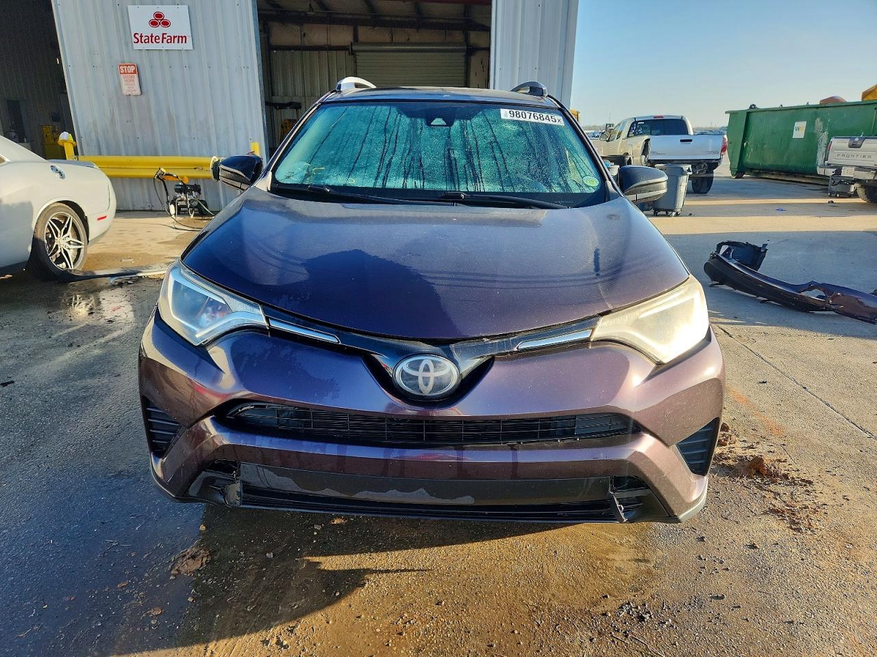 2018 TOYOTA RAV4 LE photo 5