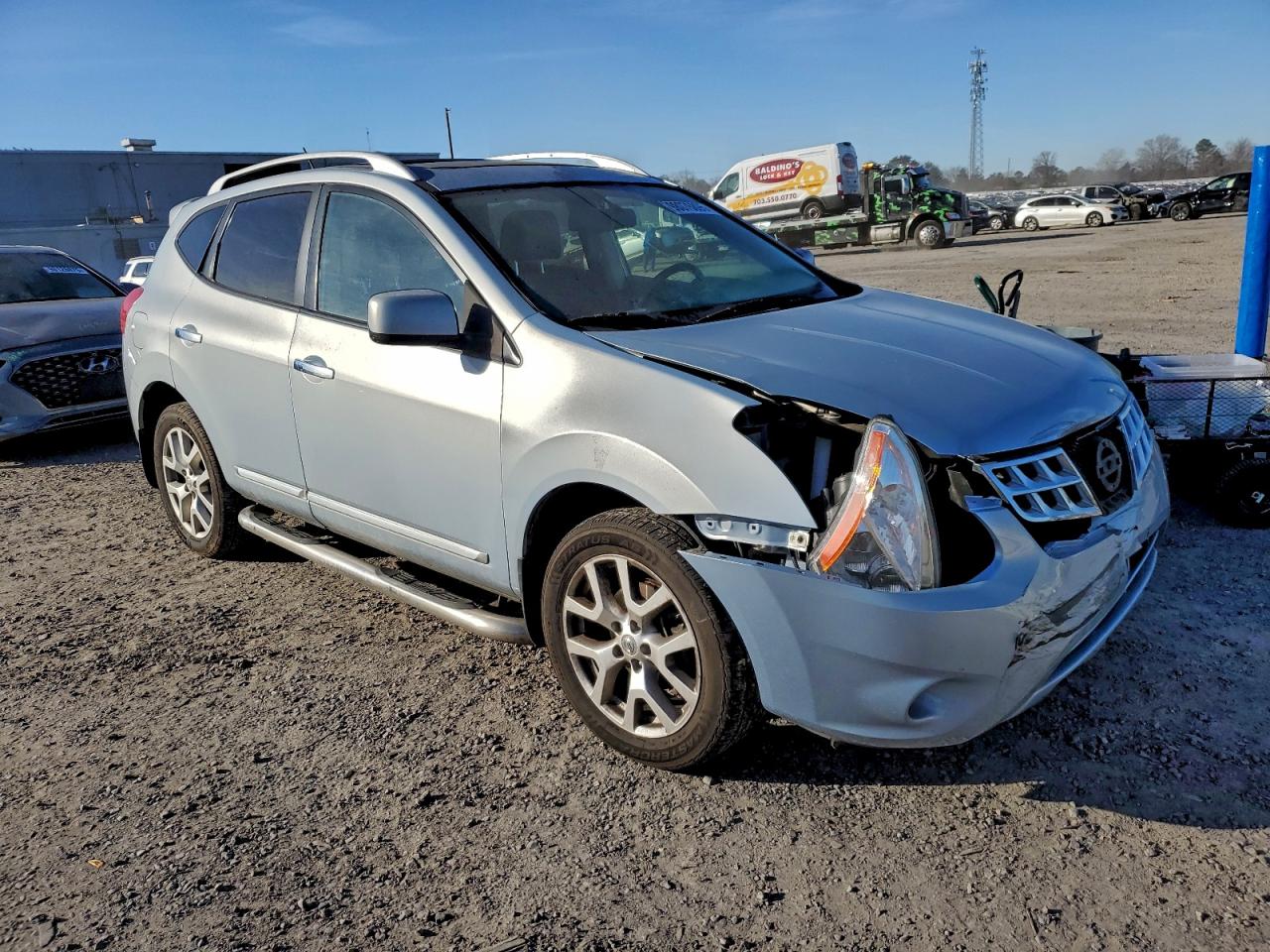 2011 NISSAN ROGUE S photo 4