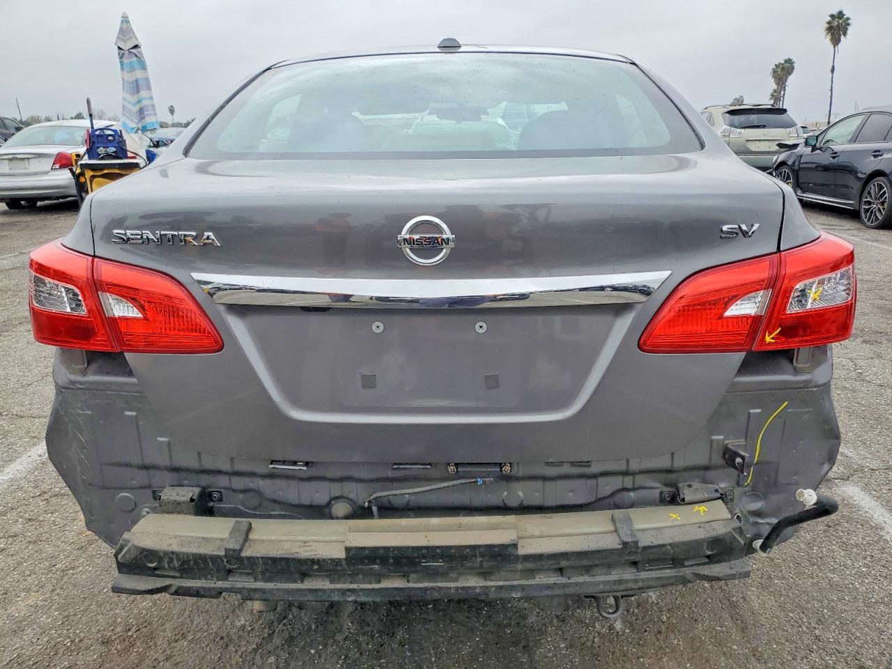 2017 NISSAN SENTRA S photo 6