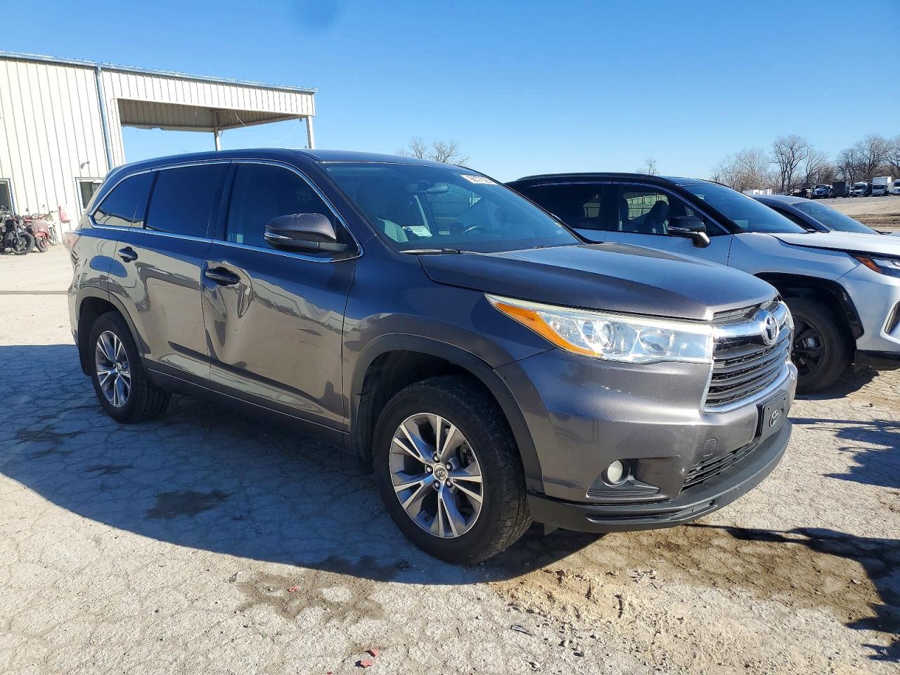 2014 TOYOTA HIGHLANDER photo 4