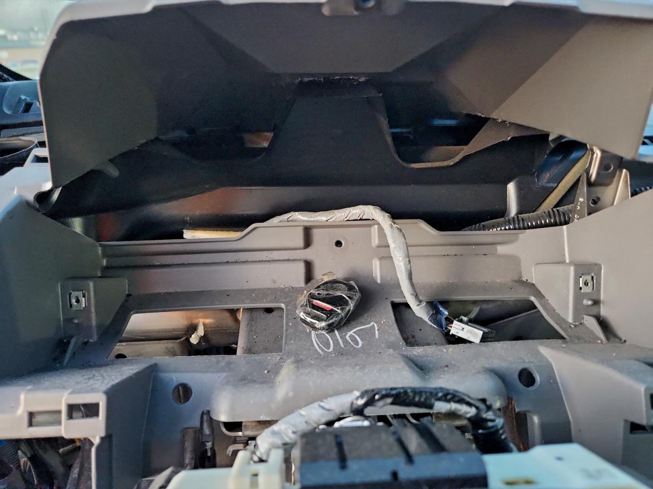 2009 HONDA CR-V LX photo 17
