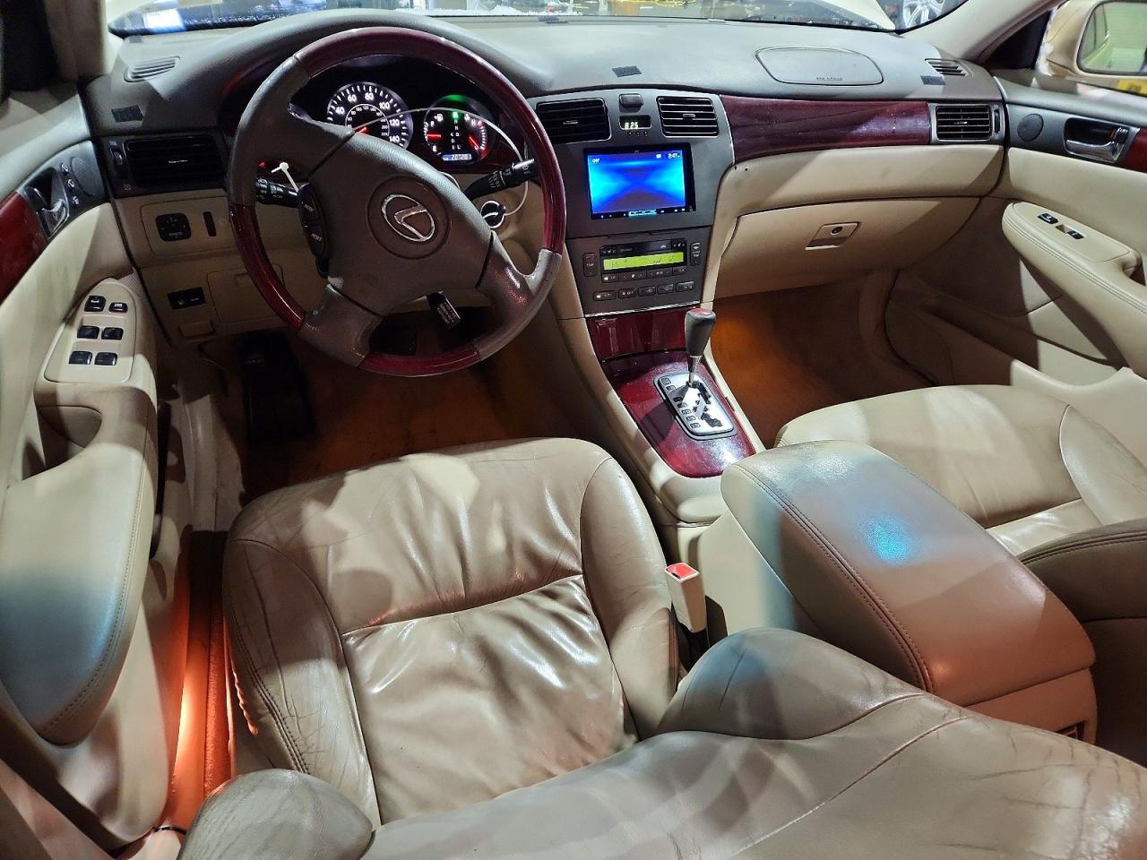 2003 LEXUS ES 300 photo 8