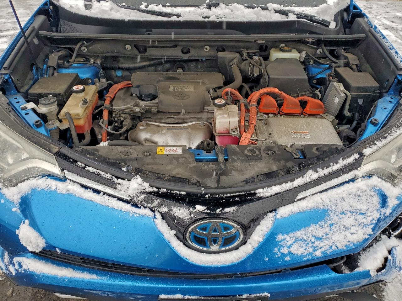 2017 TOYOTA RAV4 HV LE photo 12