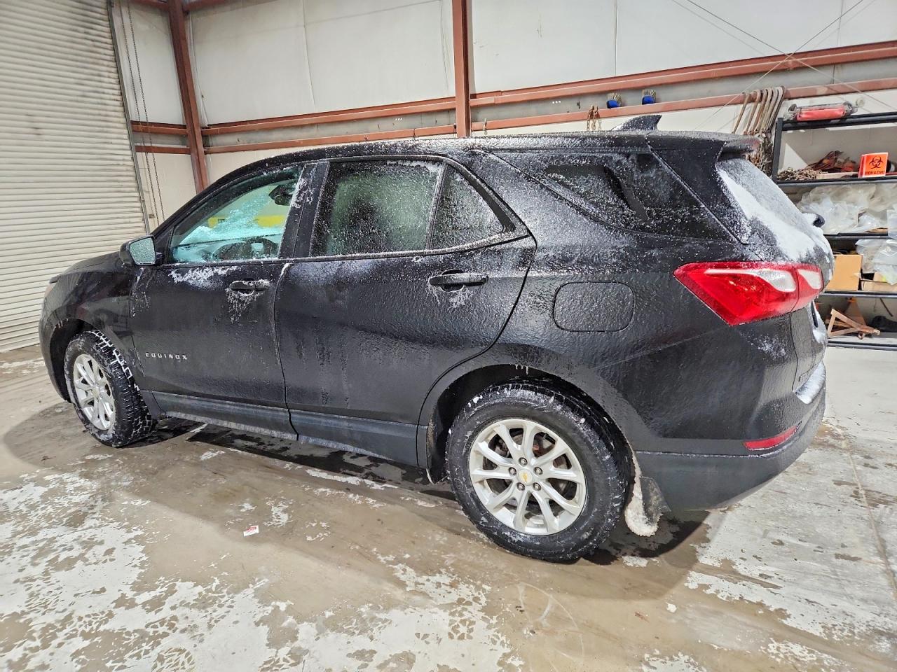 2020 CHEVROLET EQUINOX LS photo 2