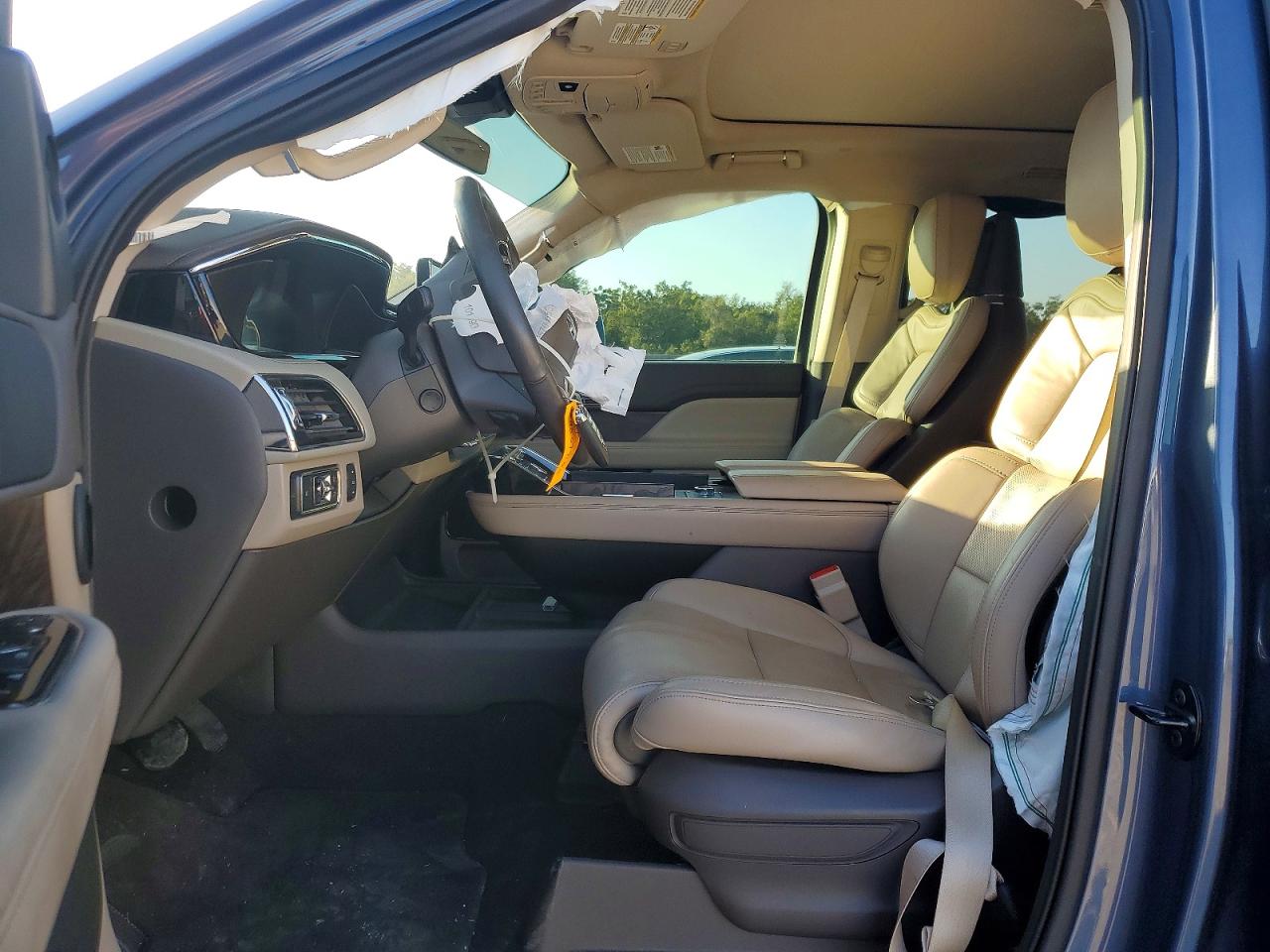2022 LINCOLN NAVIGATOR RESERVE photo 7