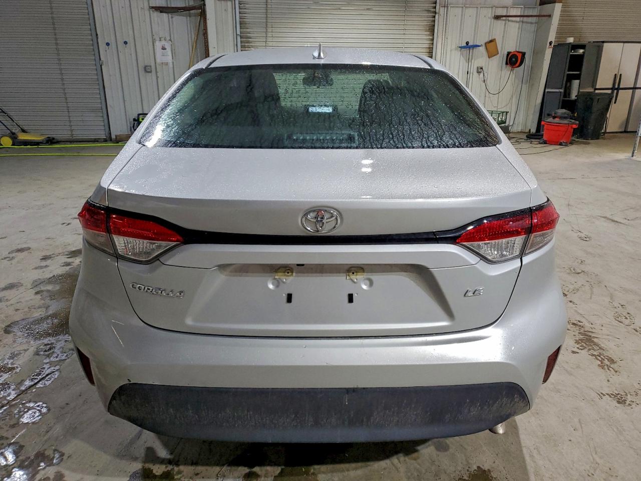 2025 TOYOTA COROLLA LE photo 6