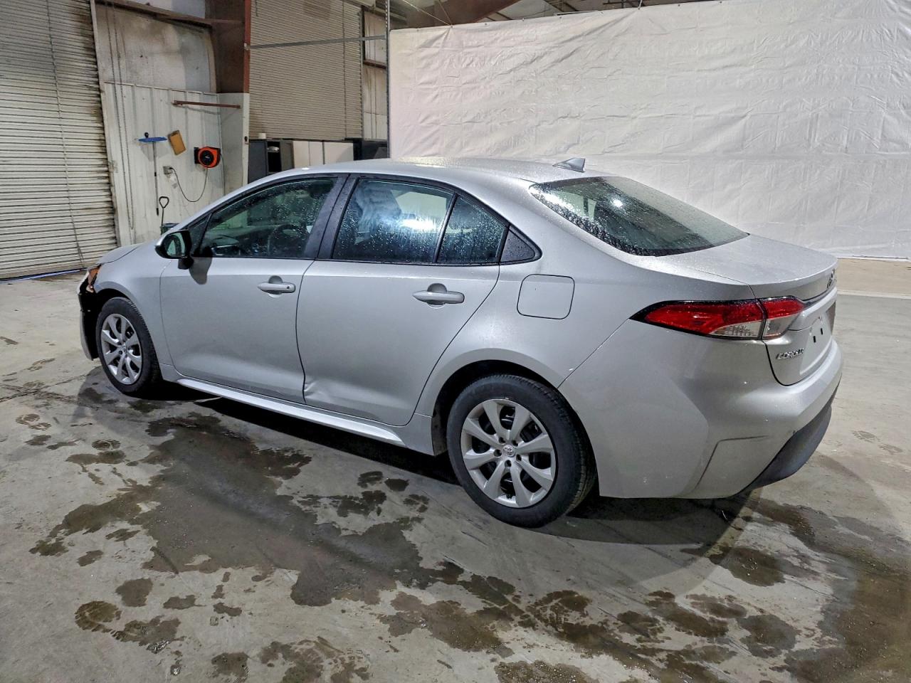 2025 TOYOTA COROLLA LE photo 2
