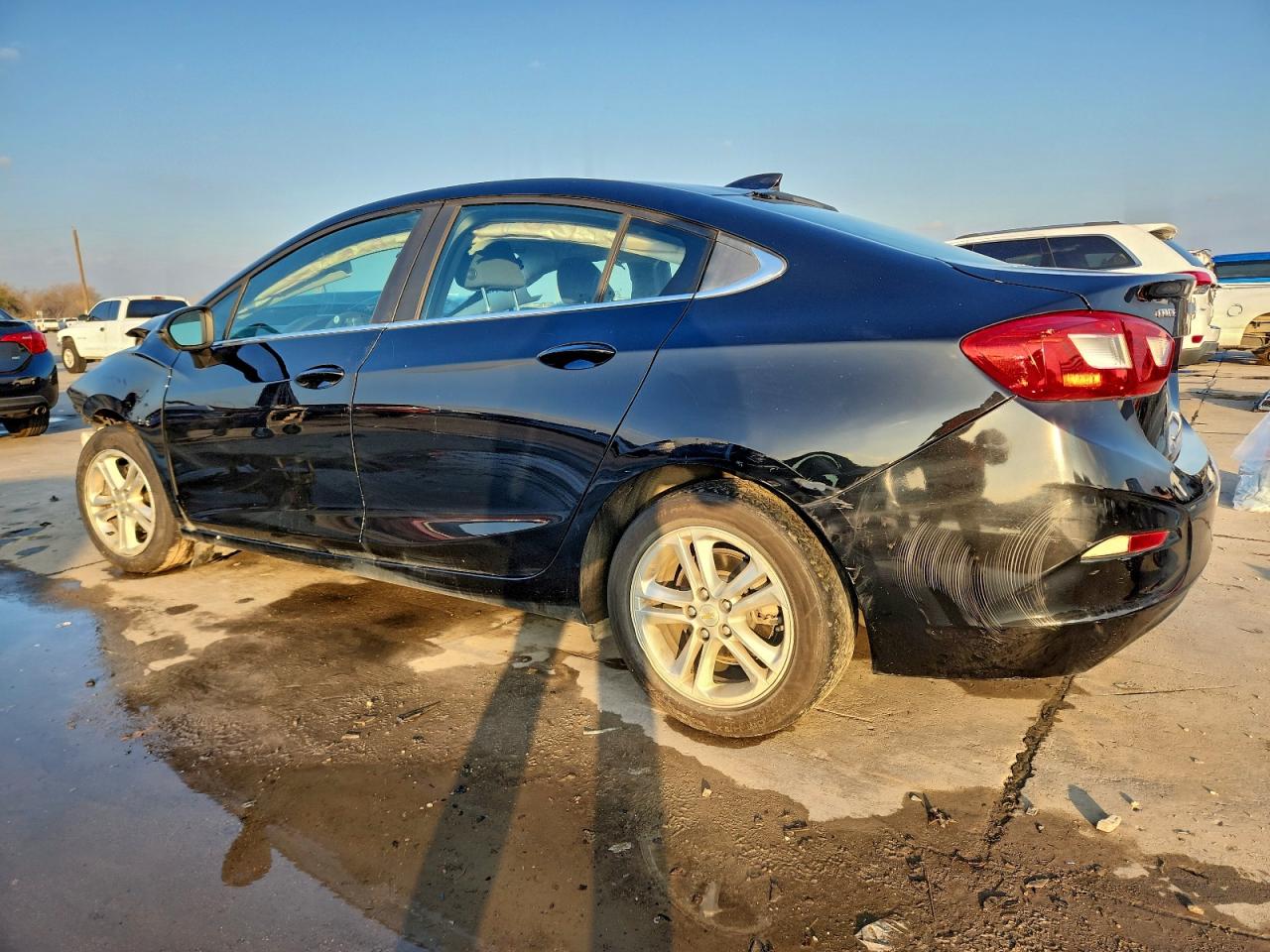 2016 CHEVROLET CRUZE LT photo 2