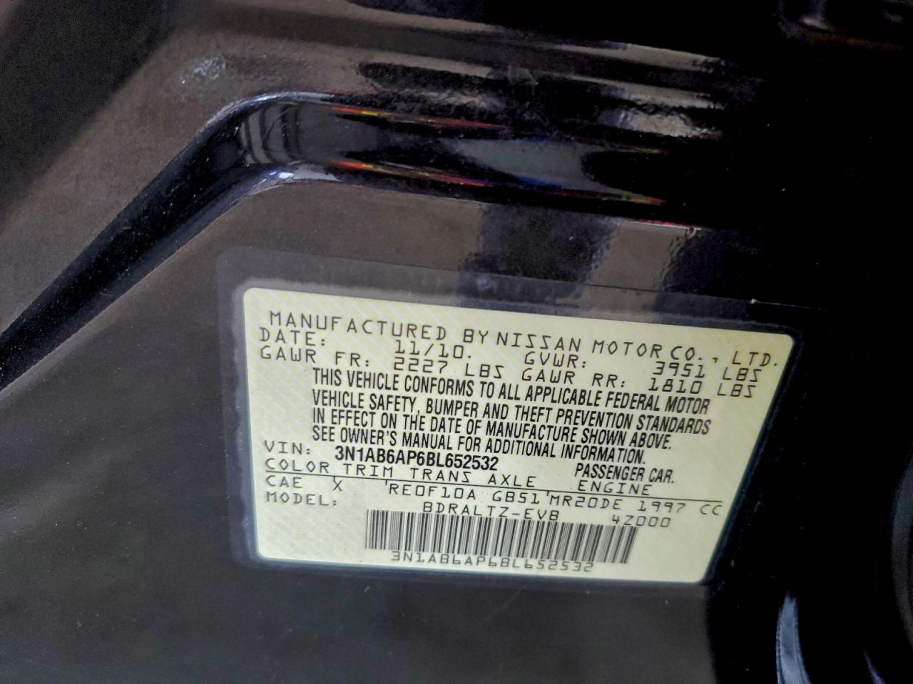 2011 NISSAN SENTRA 2.0 photo 12