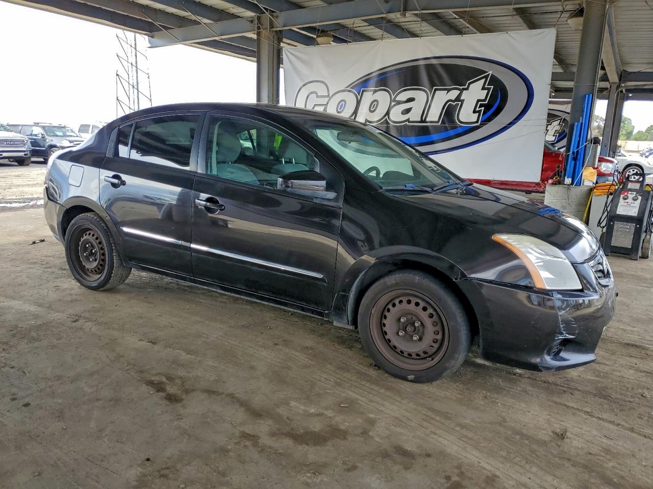 2011 NISSAN SENTRA 2.0 photo 4
