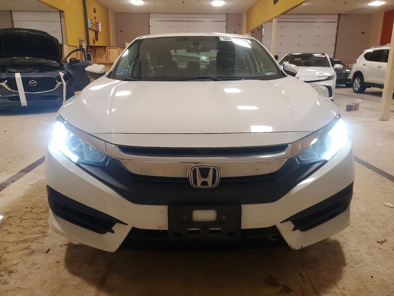 2016 HONDA CIVIC LX photo 5
