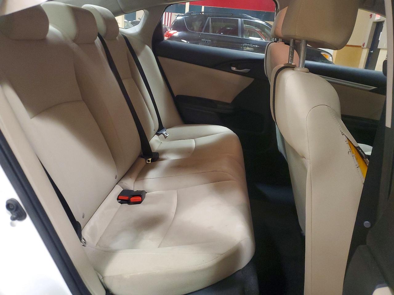 2016 HONDA CIVIC LX photo 10