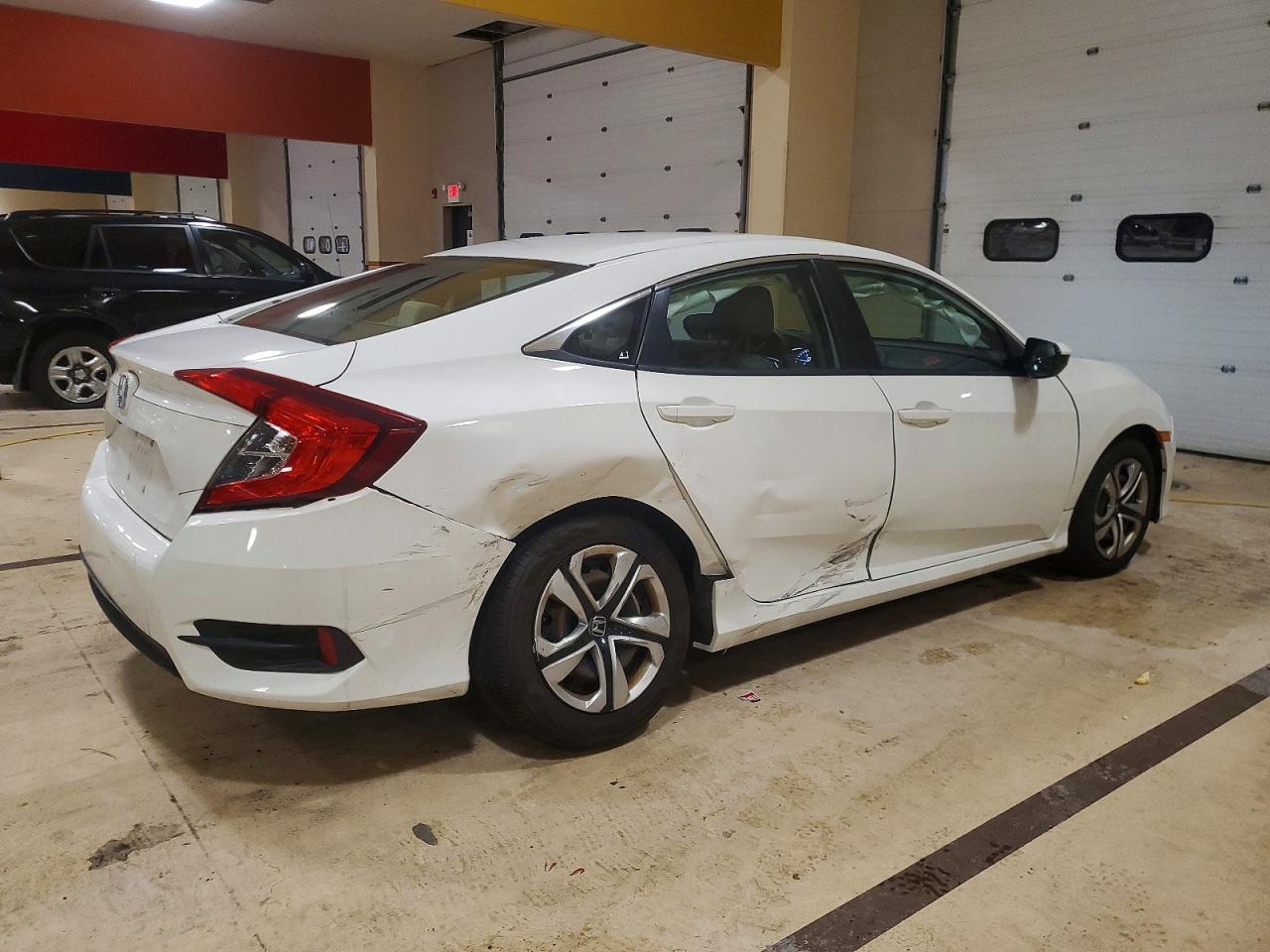 2016 HONDA CIVIC LX photo 3