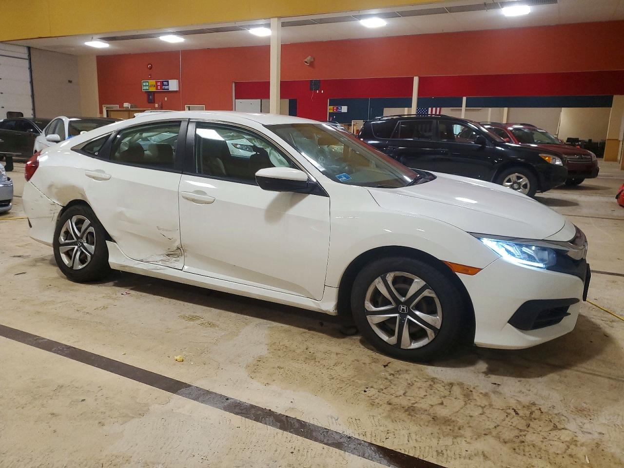2016 HONDA CIVIC LX photo 4