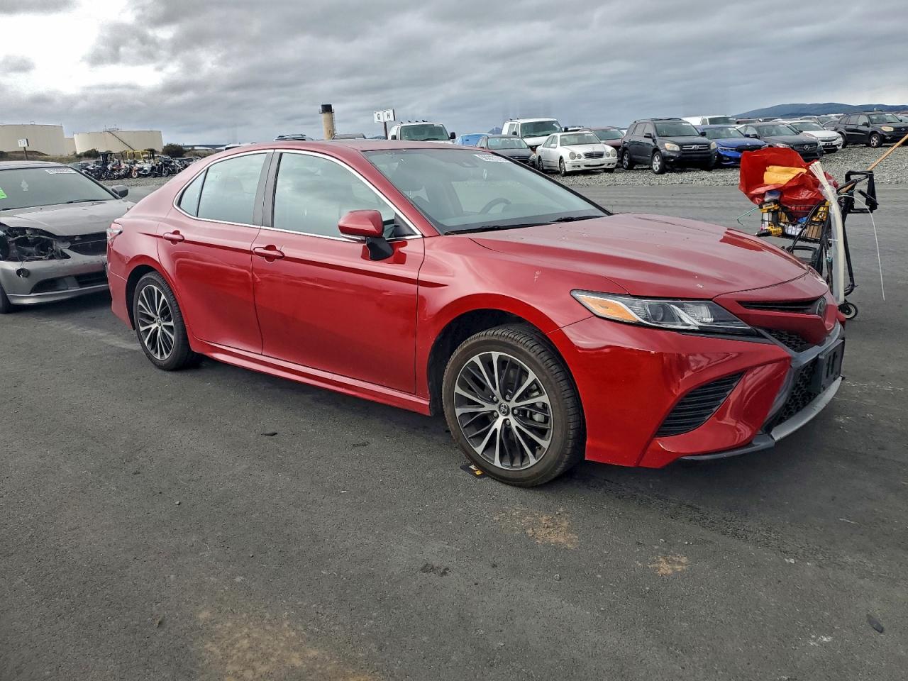 2020 TOYOTA CAMRY SE photo 4