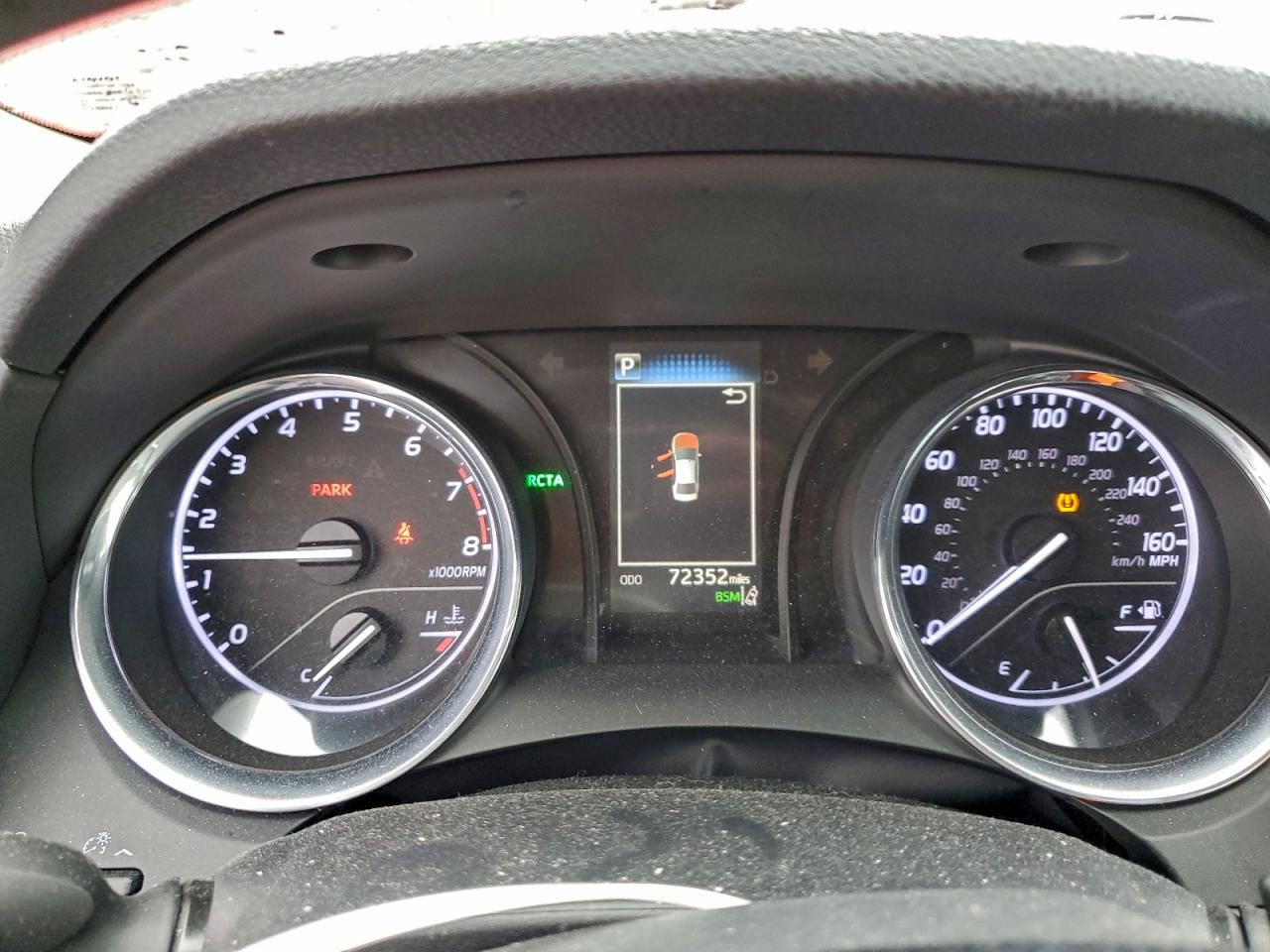 2020 TOYOTA CAMRY SE photo 9