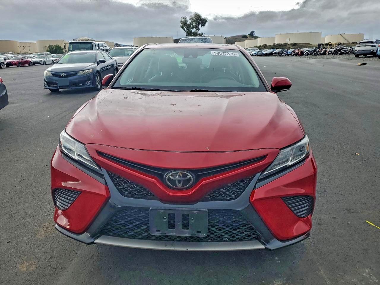 2020 TOYOTA CAMRY SE photo 5