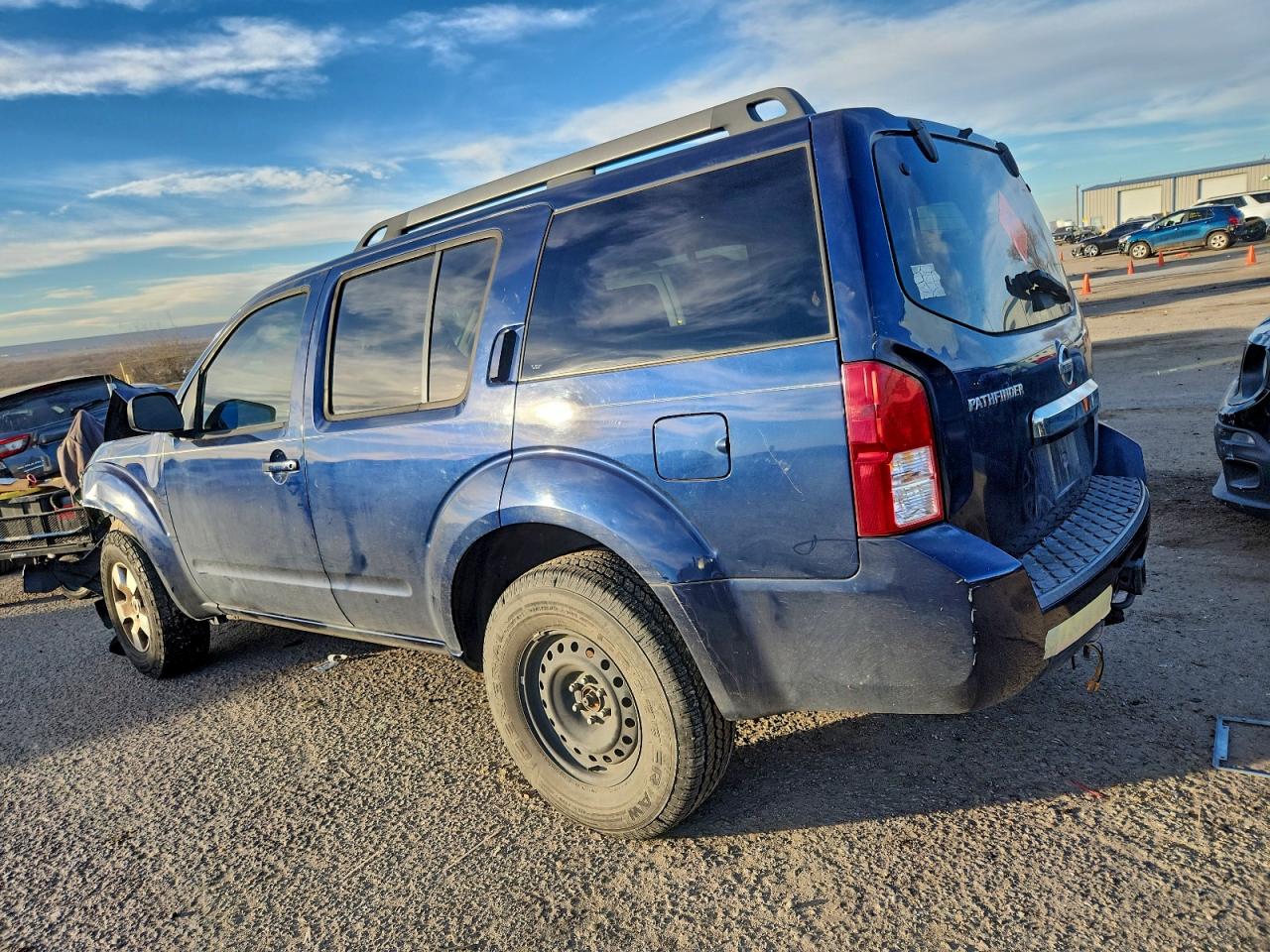 2009 NISSAN PATHFINDER S photo 4