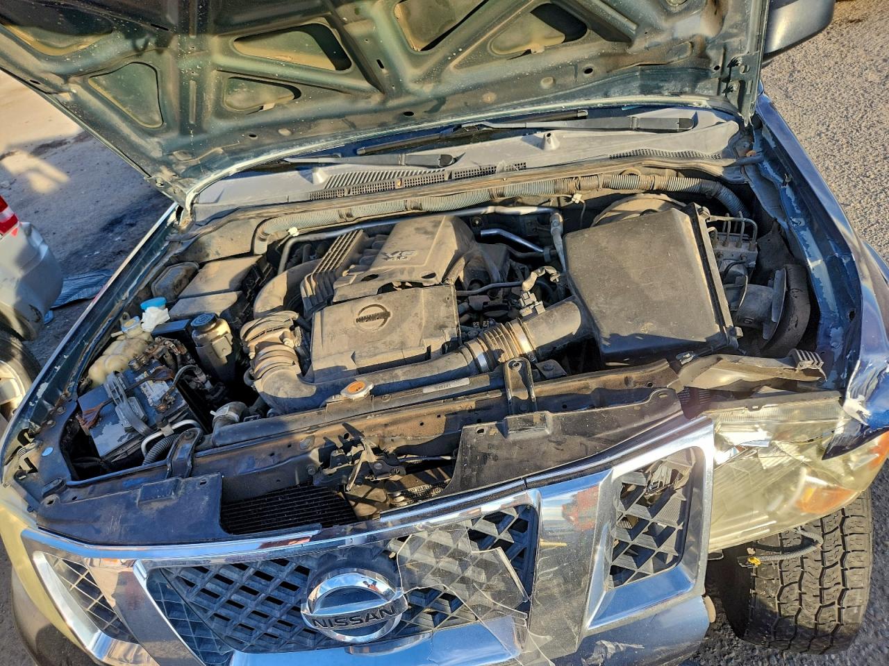 2009 NISSAN PATHFINDER S photo 34