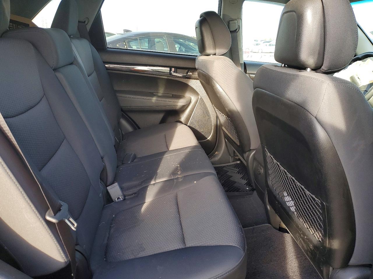 2012 KIA SORENTO BASE photo 10