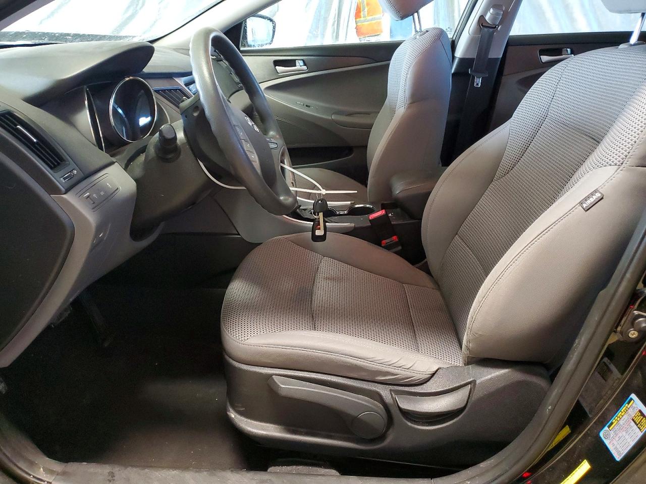 2011 HYUNDAI SONATA GLS photo 7