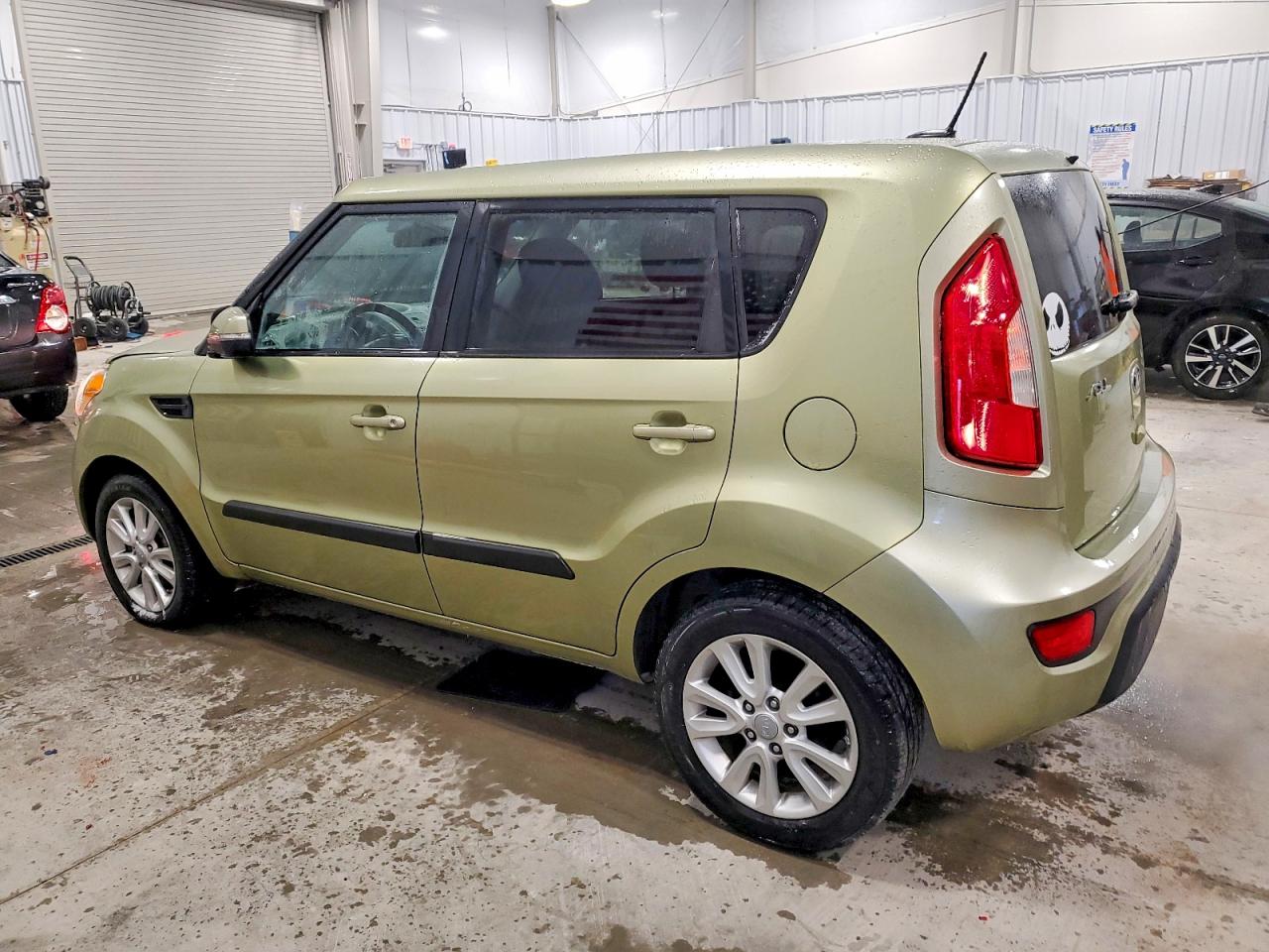 2013 KIA SOUL + photo 2