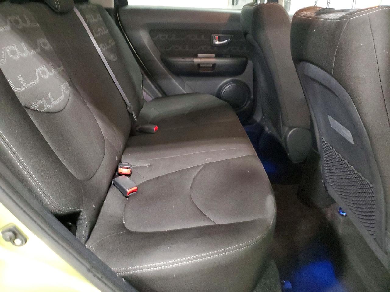 2013 KIA SOUL + photo 11