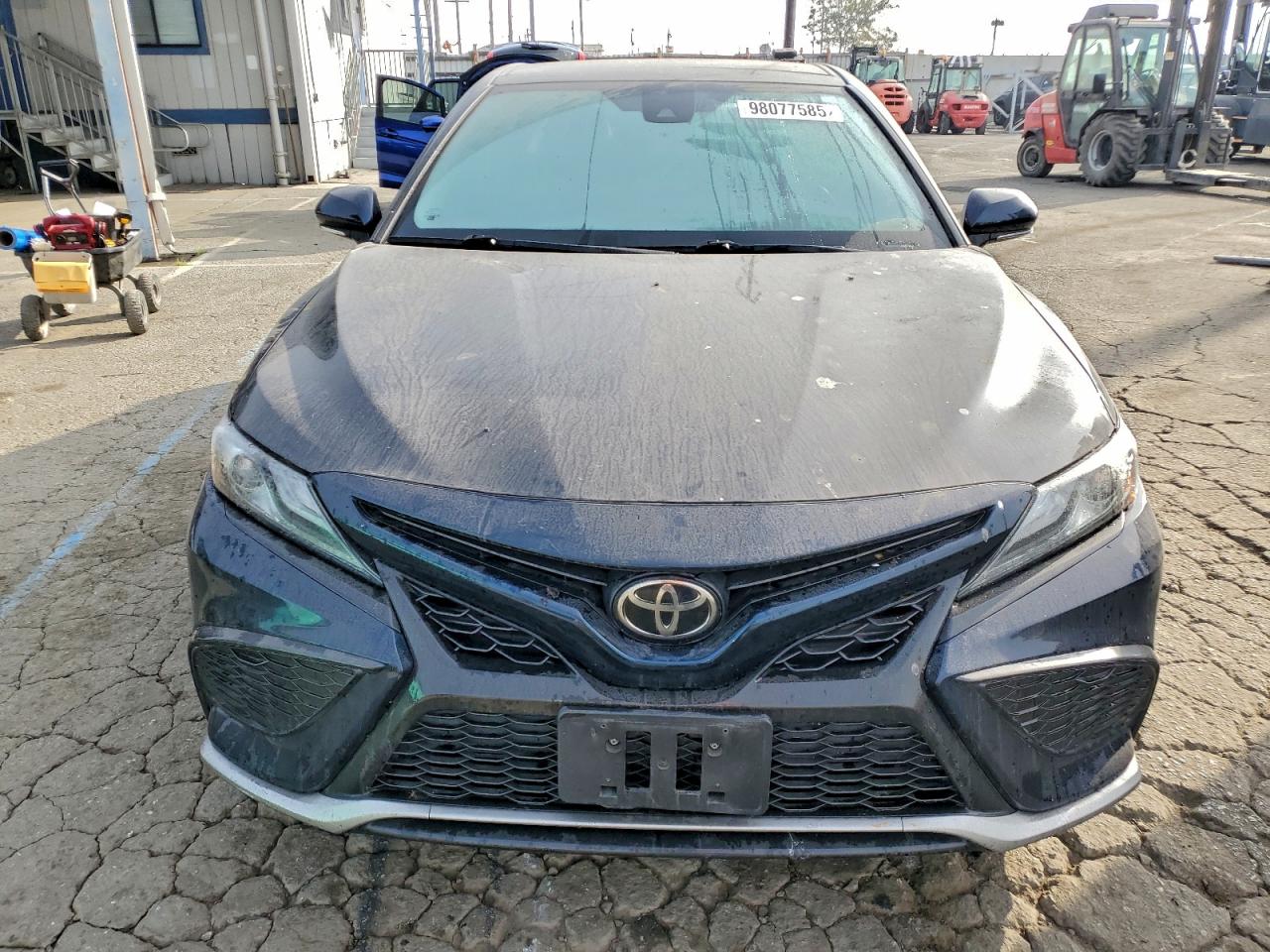 2021 TOYOTA CAMRY XSE photo 5