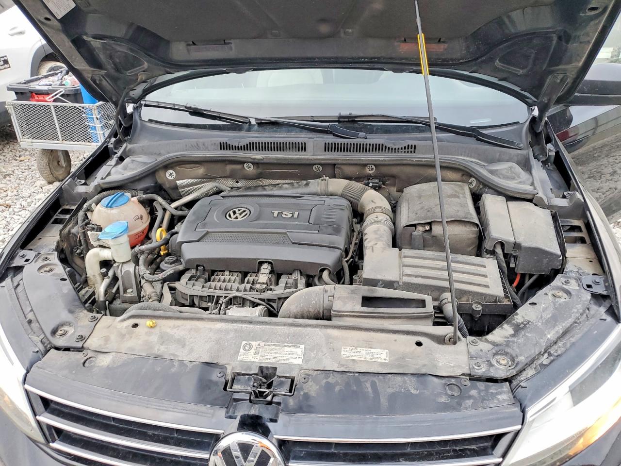 2016 VOLKSWAGEN JETTA SPORT photo 11