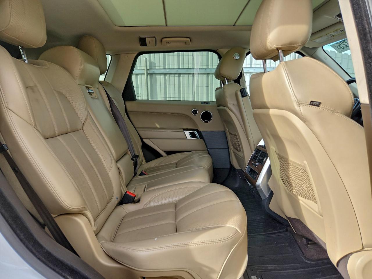 2015 LAND ROVER RANGE ROVER SPORT HSE photo 11