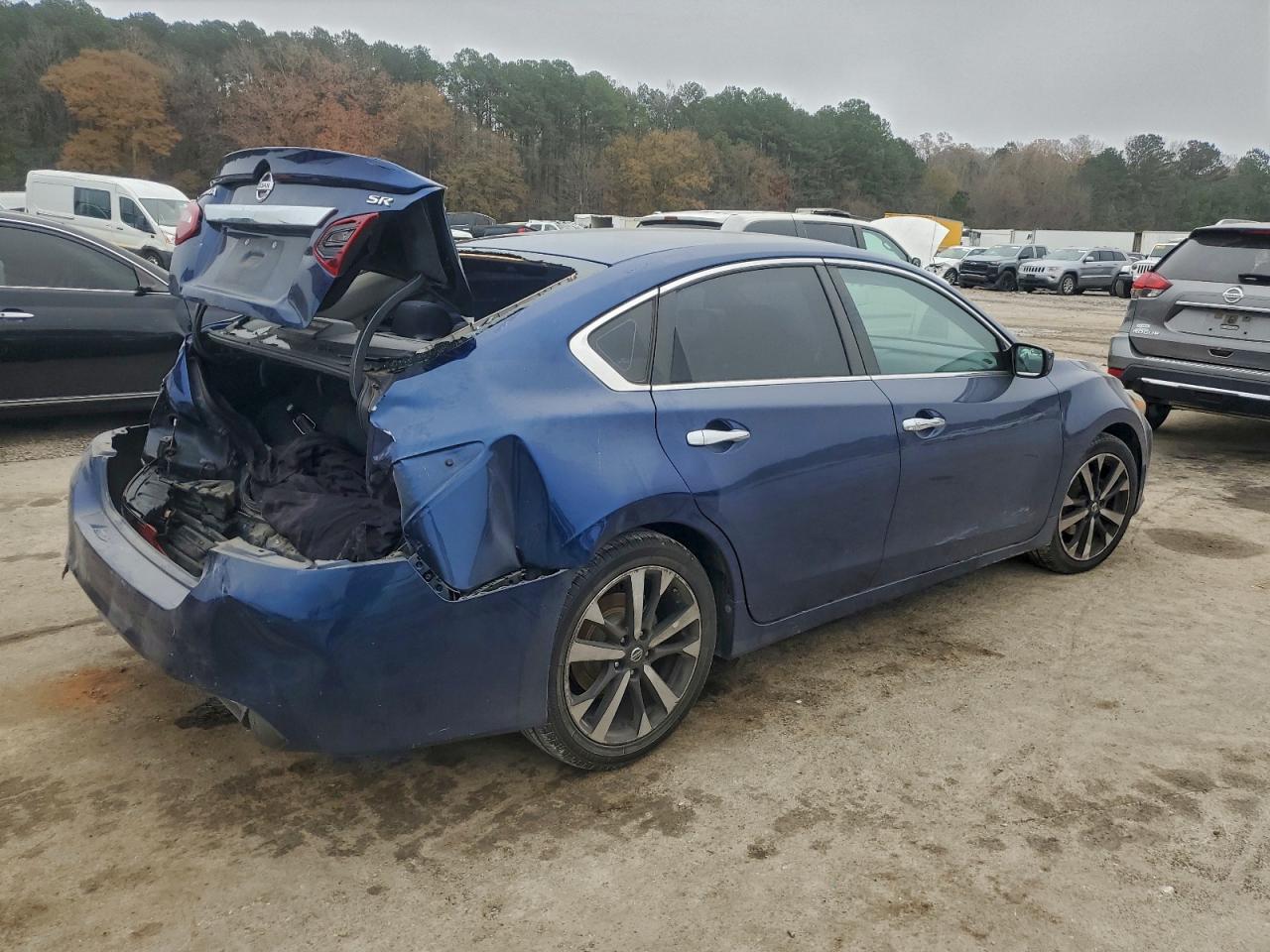 2018 NISSAN ALTIMA photo 5